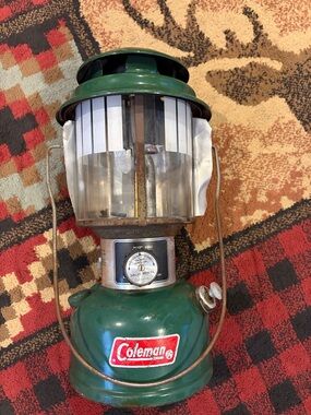 Vintage Coleman 220J lantern